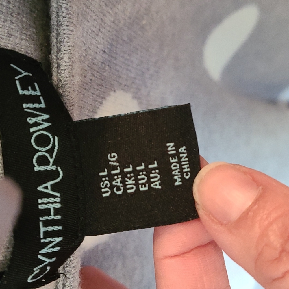 Grey Top - Picture 2 of 7